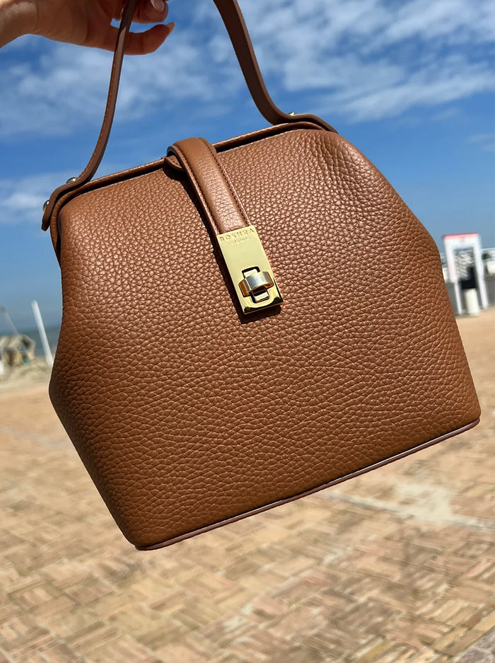 Minimalist Vegan Leather Bag – Tan