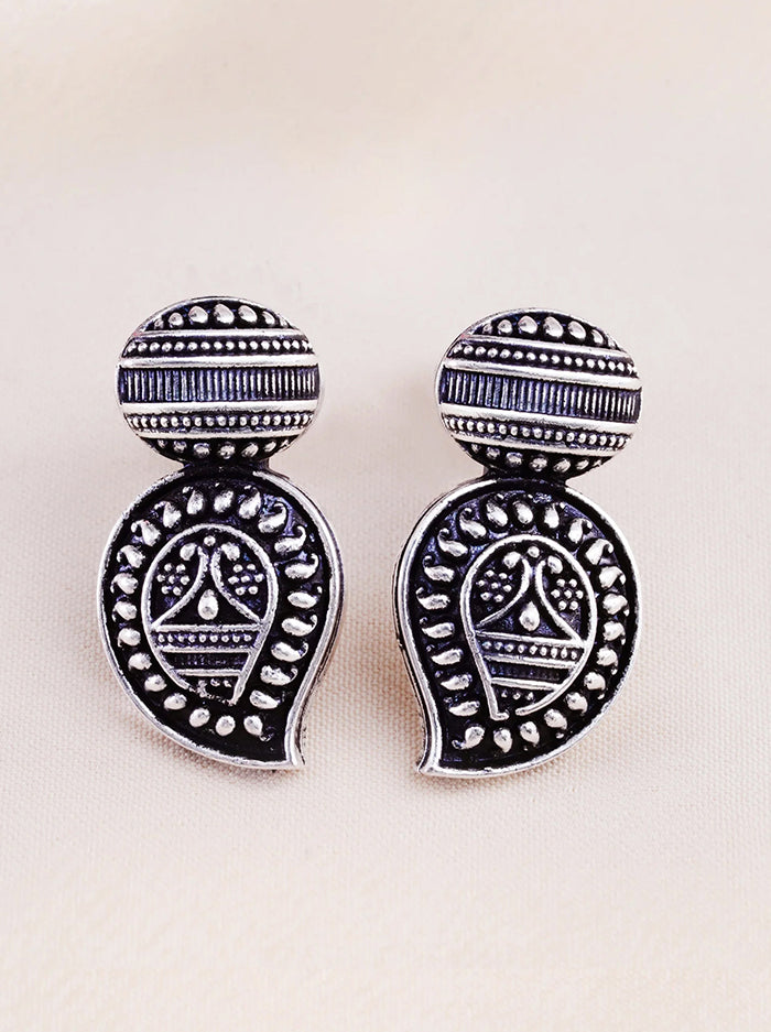 Foldable Velvet Earring Organizer – 16-Pair Ethnic & Boho Earring Set