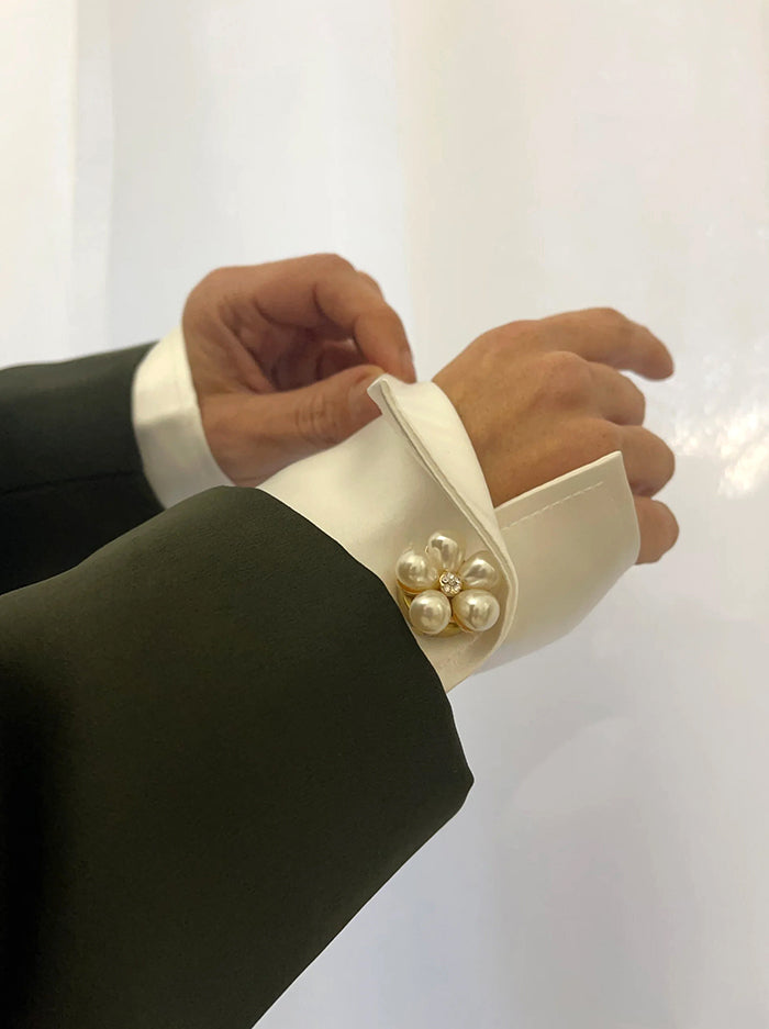 Pearl floral cufflink (Pair of 2)
